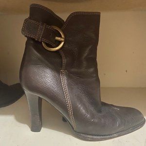 COACH BOOTIES